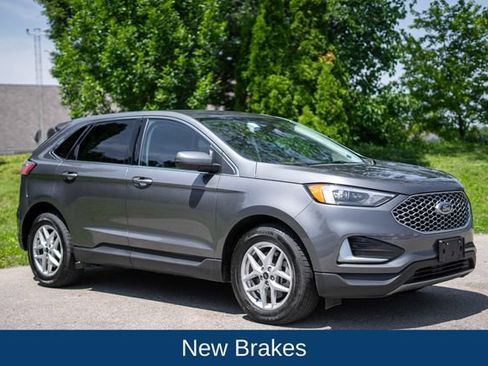 Used 2024 Ford Edge SEL AWD/4WD image 3
