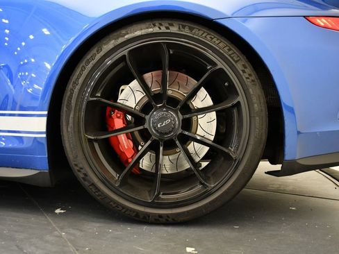 Used 2015 Porsche 911 GT3 image 17