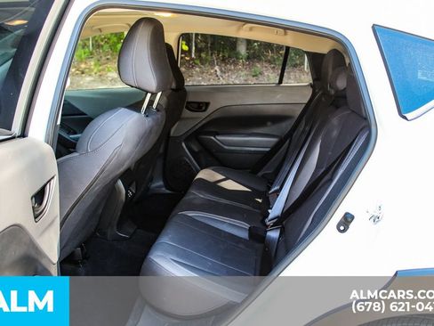 Used 2025 Subaru Crosstrek 2.5i Premium AWD/4WD image 16