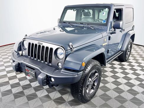 Used 2018 Jeep Wrangler Sport AWD/4WD image 3