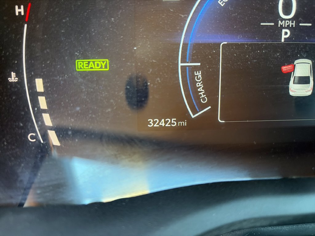 Used 2025 Toyota Camry SE FWD image 17