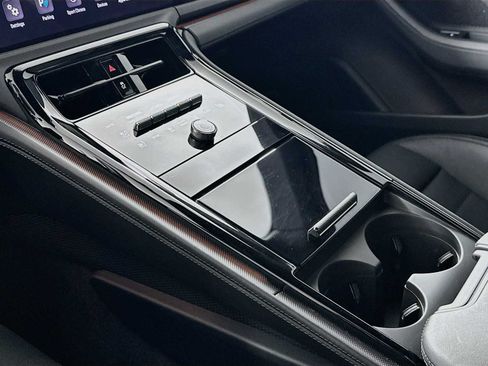 Certified 2025 Porsche Panamera 4 AWD/4WD image 20