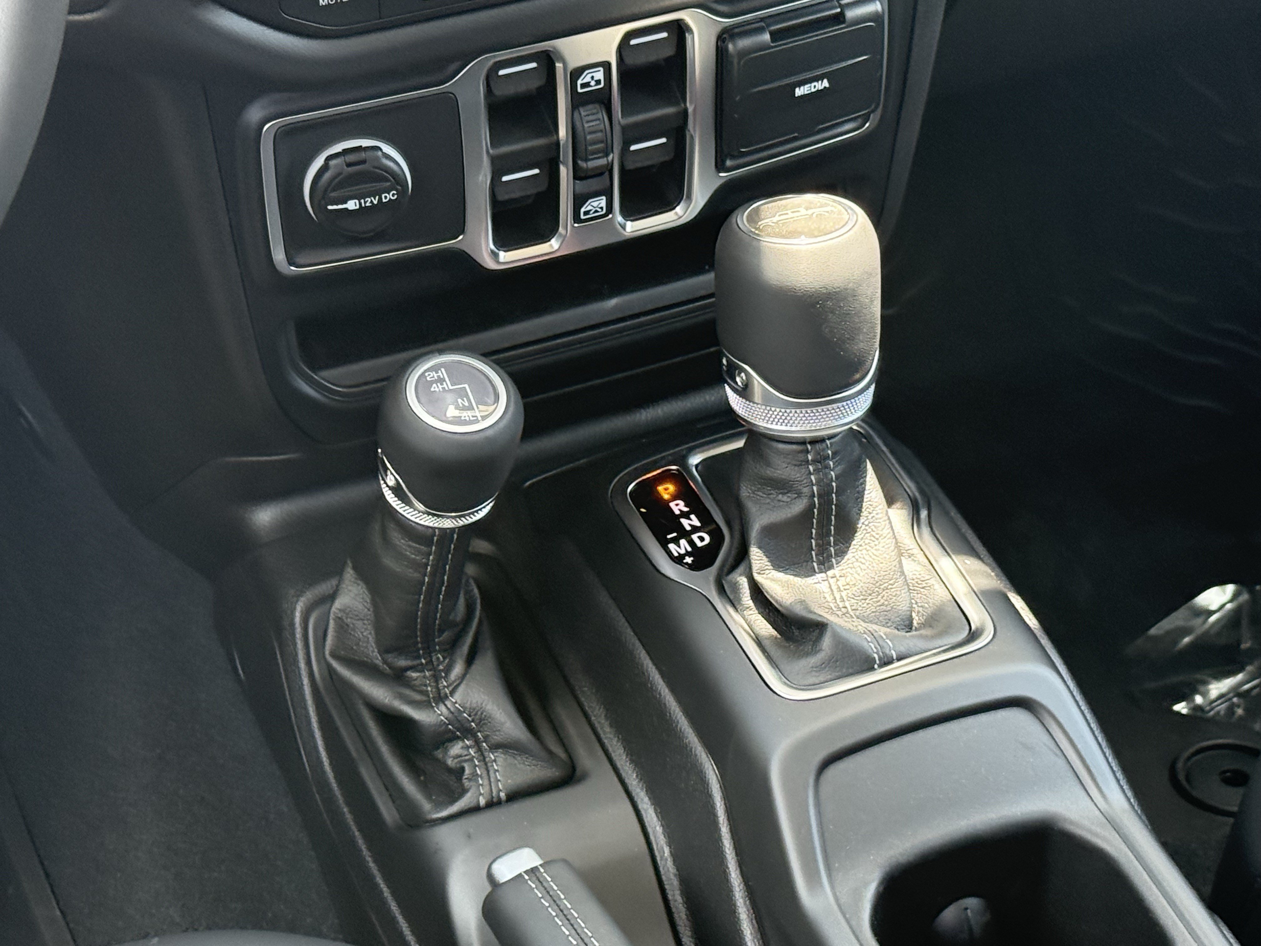 New 2026 Jeep Gladiator Mojave AWD/4WD image 15