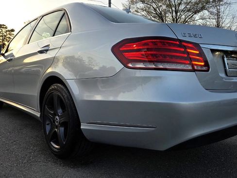 Used 2014 Mercedes-Benz E 350 4MATIC Sedan image 10
