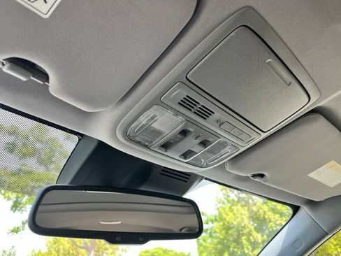 Used 2017 Honda CR-V Touring image 13