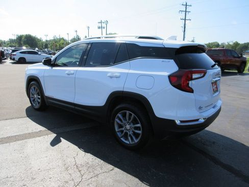 Used 2022 GMC Terrain SLT FWD image 10