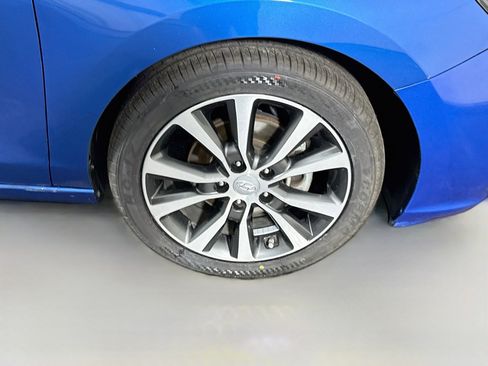 Used 2018 Hyundai Elantra GT FWD image 31