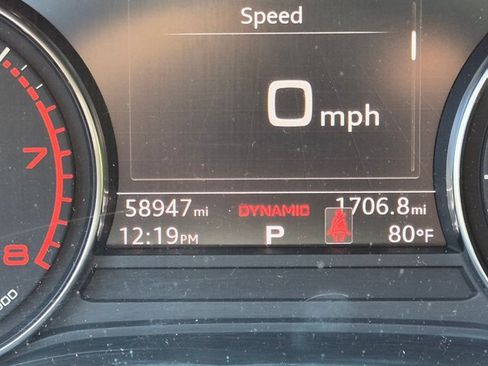 Used 2019 Audi Q5 2.0T Premium w/ Convenience Package AWD/4WD image 4