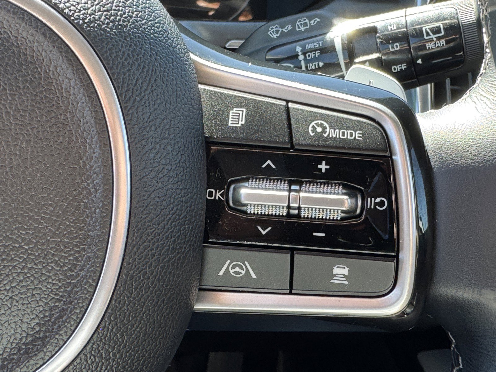 Used 2022 Kia Sorento SX AWD/4WD image 28