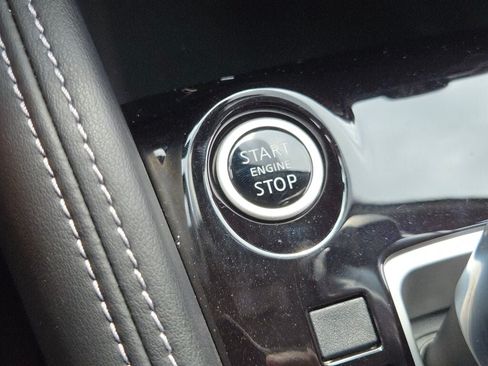 Used 2020 Nissan Kicks SV FWD image 26