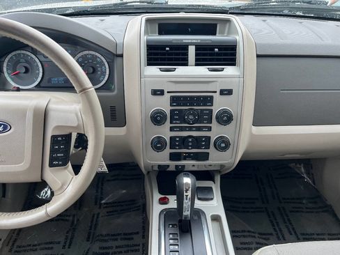 Used 2010 Ford Escape 2WD Hybrid image 32