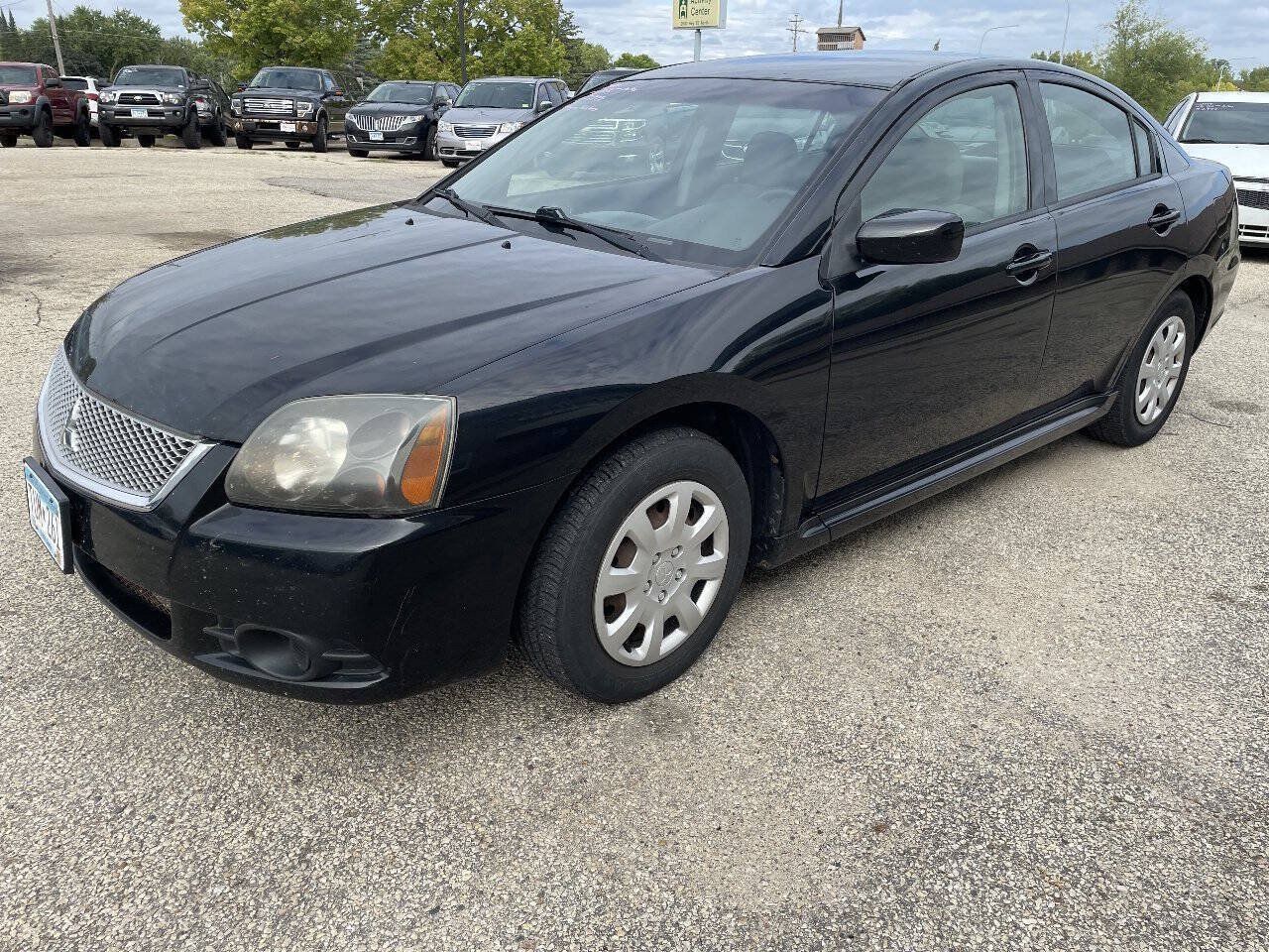 Used 2010 Mitsubishi Galant ES FWD image 4