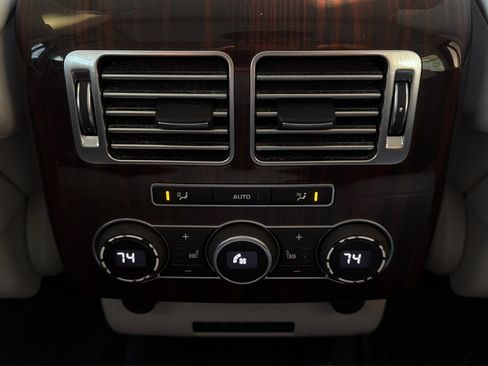 Used 2016 Land Rover Range Rover HSE image 35