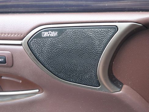 Used 2019 Lexus ES 350 Ultra Luxury w/ Accessory Package 2 image 13