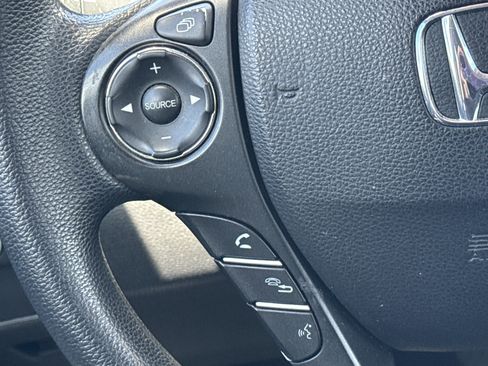 Used 2013 Honda Accord LX image 18