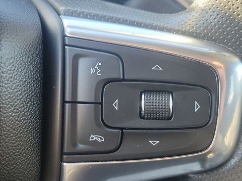 Used 2023 Chevrolet Blazer LT image 21