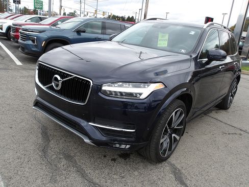 Used 2019 Volvo XC90 T6 Momentum w/ Advanced Package image 3
