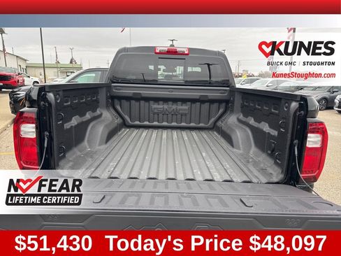 New 2026 GMC Canyon Elevation w/ Convenience Package image 20