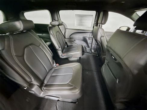 New 2026 Chrysler Pacifica Select image 20