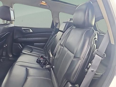 Used 2017 Nissan Pathfinder Platinum w/ Family Entertainment Package image 21