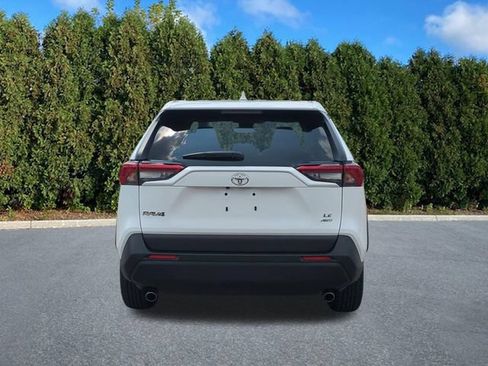 Used 2025 Toyota RAV4 LE AWD/4WD image 5