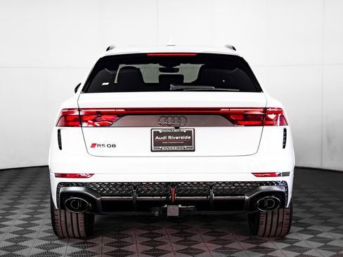Used 2025 Audi RS Q8 performance image 14