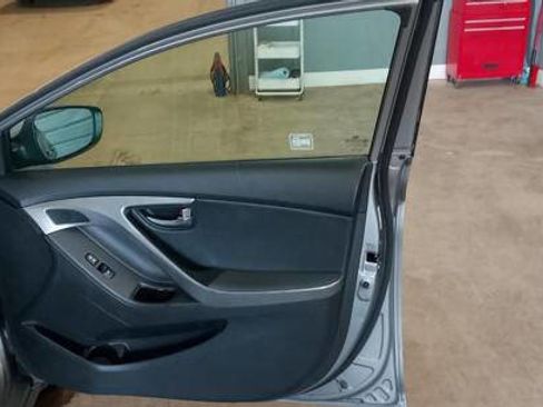 Used 2012 Hyundai Elantra Limited FWD image 31