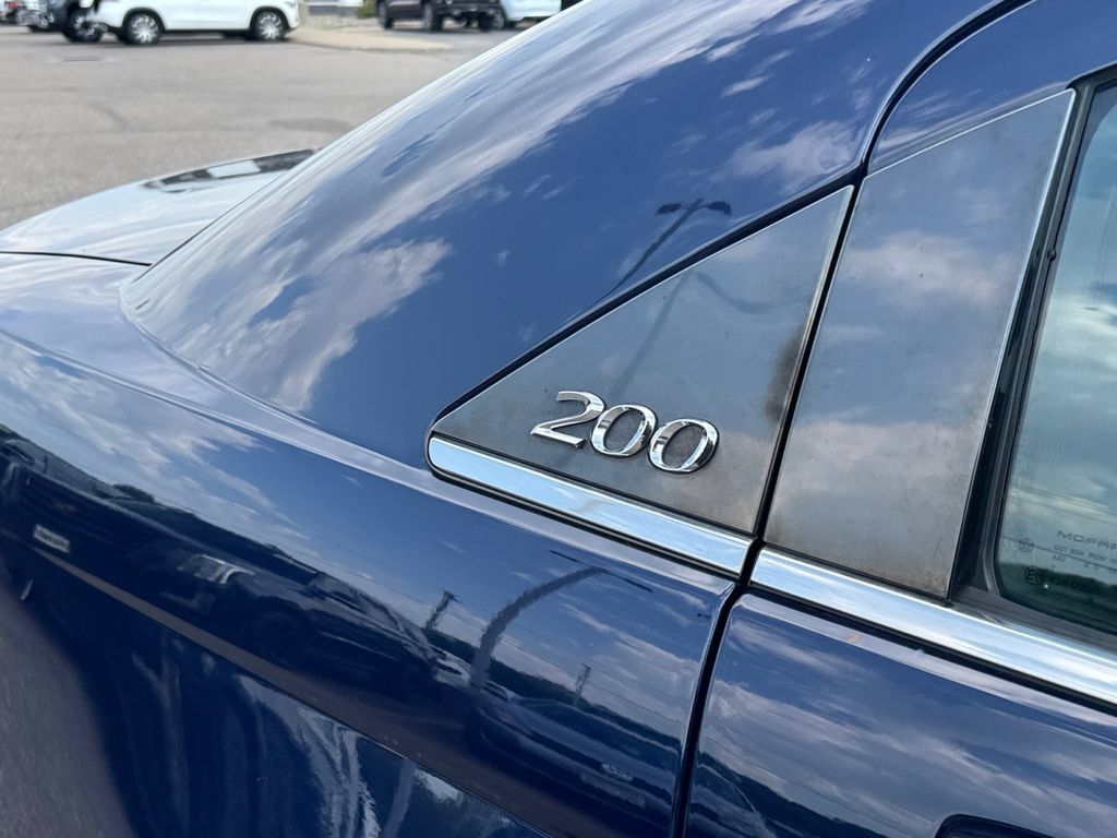 Used 2013 Chrysler 200 Touring FWD image 34