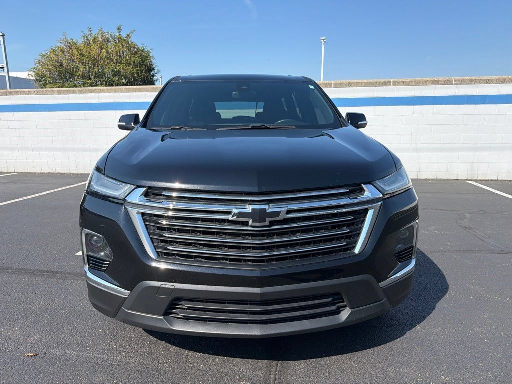 Used 2023 Chevrolet Traverse LT FWD image 8