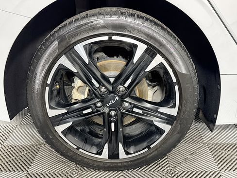 Used 2024 Kia K5 GT-Line w/ GT-Line Premium Package image 32