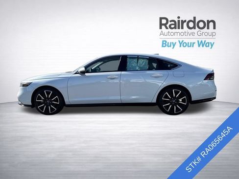 Used 2024 Honda Accord Touring image 4