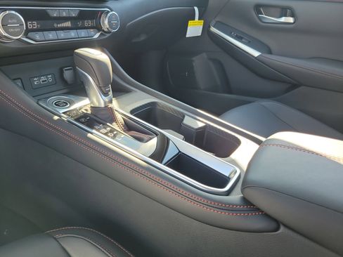 New 2025 Nissan Sentra SR w/ SR Premium Package image 29