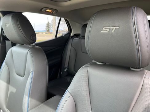 Certified 2025 Buick Encore GX Sport Touring w/ Experience Buick Package image 14