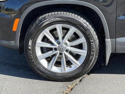 Used 2015 Volkswagen Tiguan SE AWD/4WD image 13