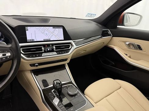 Used 2021 BMW 330i xDrive Sedan w/ Convenience Package AWD/4WD image 18