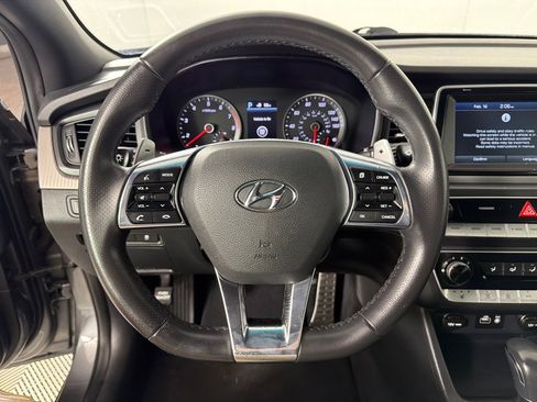 Used 2018 Hyundai Sonata Sport image 16
