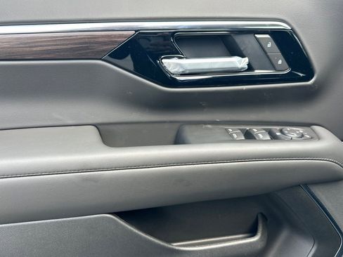 New 2026 Chevrolet Suburban LS AWD/4WD image 11