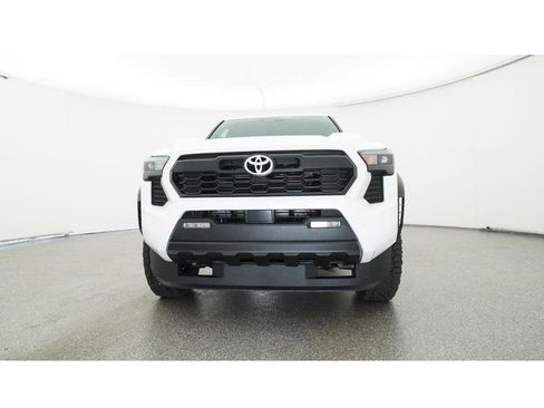 New 2025 Toyota Tacoma TRD Off-Road AWD/4WD image 31