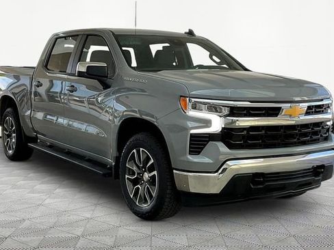 Used 2024 Chevrolet Silverado 1500 LT image 1