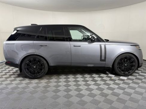 Used 2025 Land Rover Range Rover SE AWD/4WD image 9