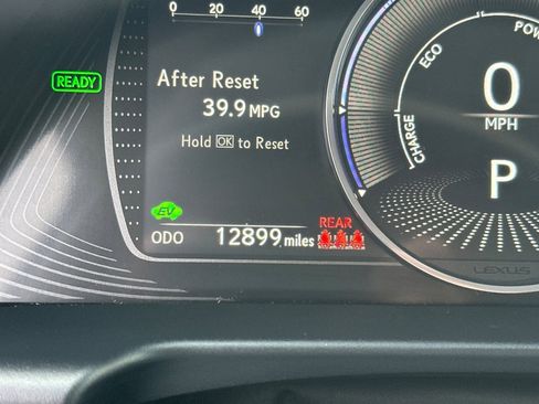 Certified 2025 Lexus ES 300h w/ Premium Package image 20