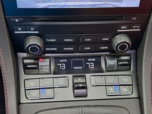 Used 2022 Porsche 718 Boxster image 15