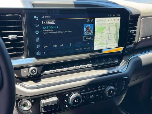 Certified 2023 Chevrolet Silverado 1500 ZR2 w/ Technology Package AWD/4WD image 32