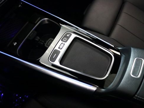 Used 2025 Mercedes-Benz GLB 250 GLB 250 image 26