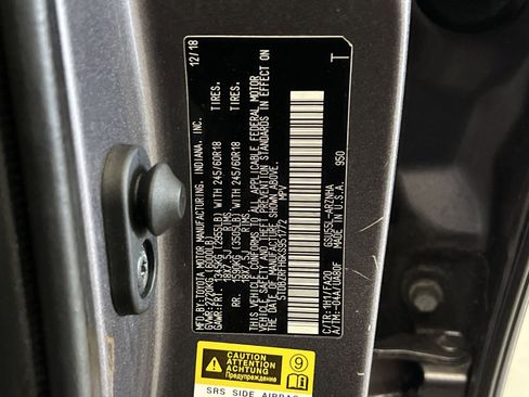 Used 2019 Toyota Highlander Plus AWD/4WD image 40