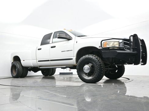 Used 2005 Dodge Ram 3500 Truck SLT image 36