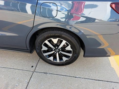Used 2025 Honda Odyssey EX-L image 6