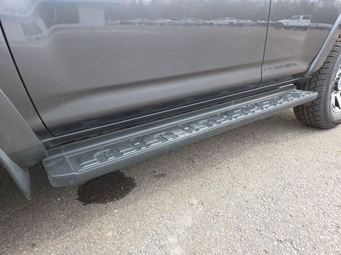 Used 2020 Toyota 4Runner TRD Off-Road image 38