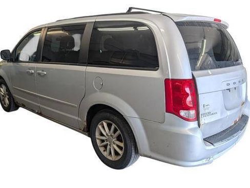 Used 2011 Dodge Grand Caravan Mainstreet w/ PWR Convenience Group FWD image 3