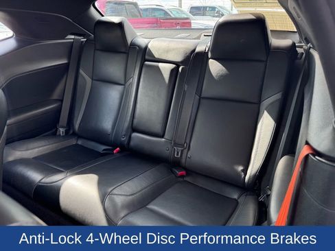 Used 2017 Dodge Challenger SXT Plus image 18